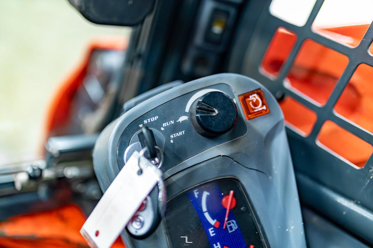 2021 KUBOTA SSV65 Skid Steer Loader Bucket Diesel Red Deer AB