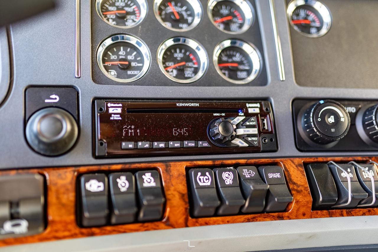 2021 Kenworth T-680 Tractor Sleeper Red Deer AB