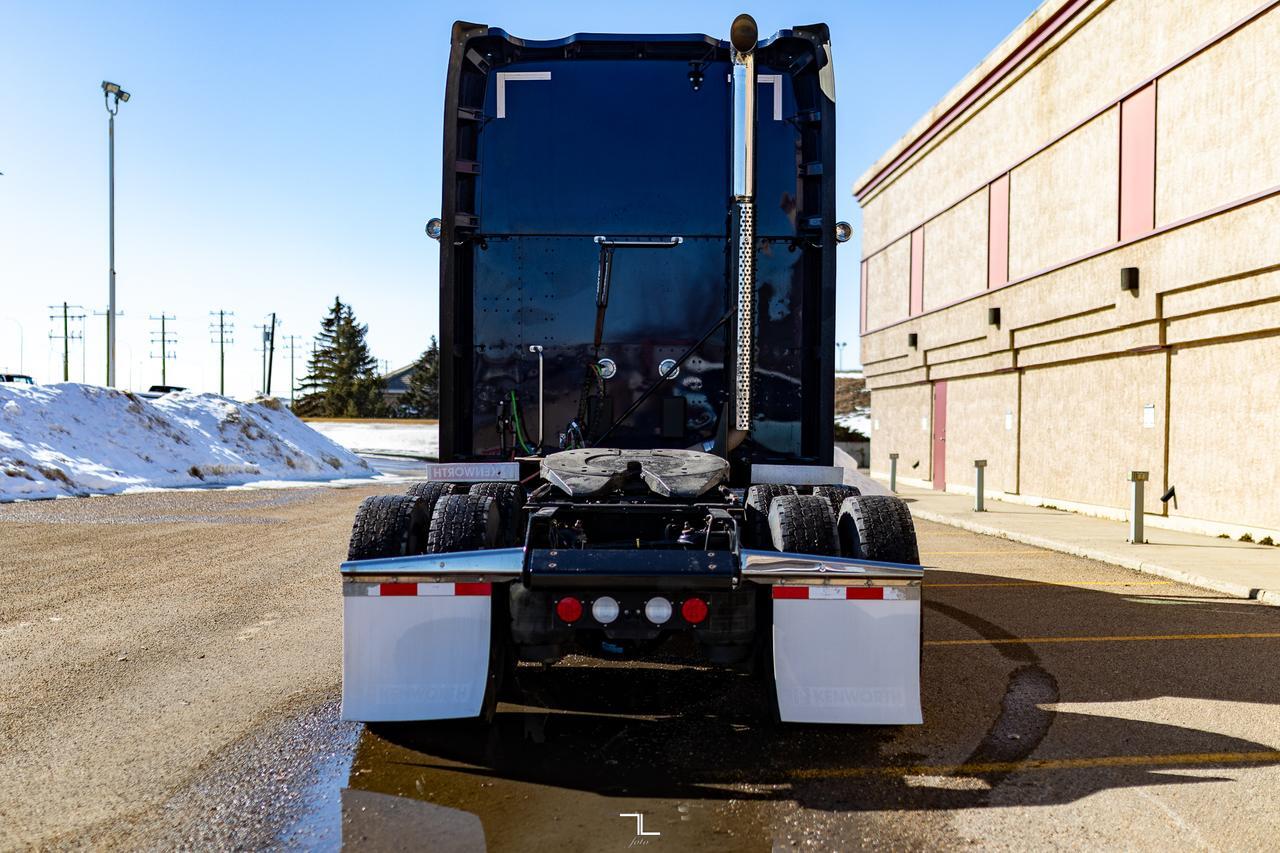 2021 Kenworth T-680 Tractor Sleeper Red Deer AB