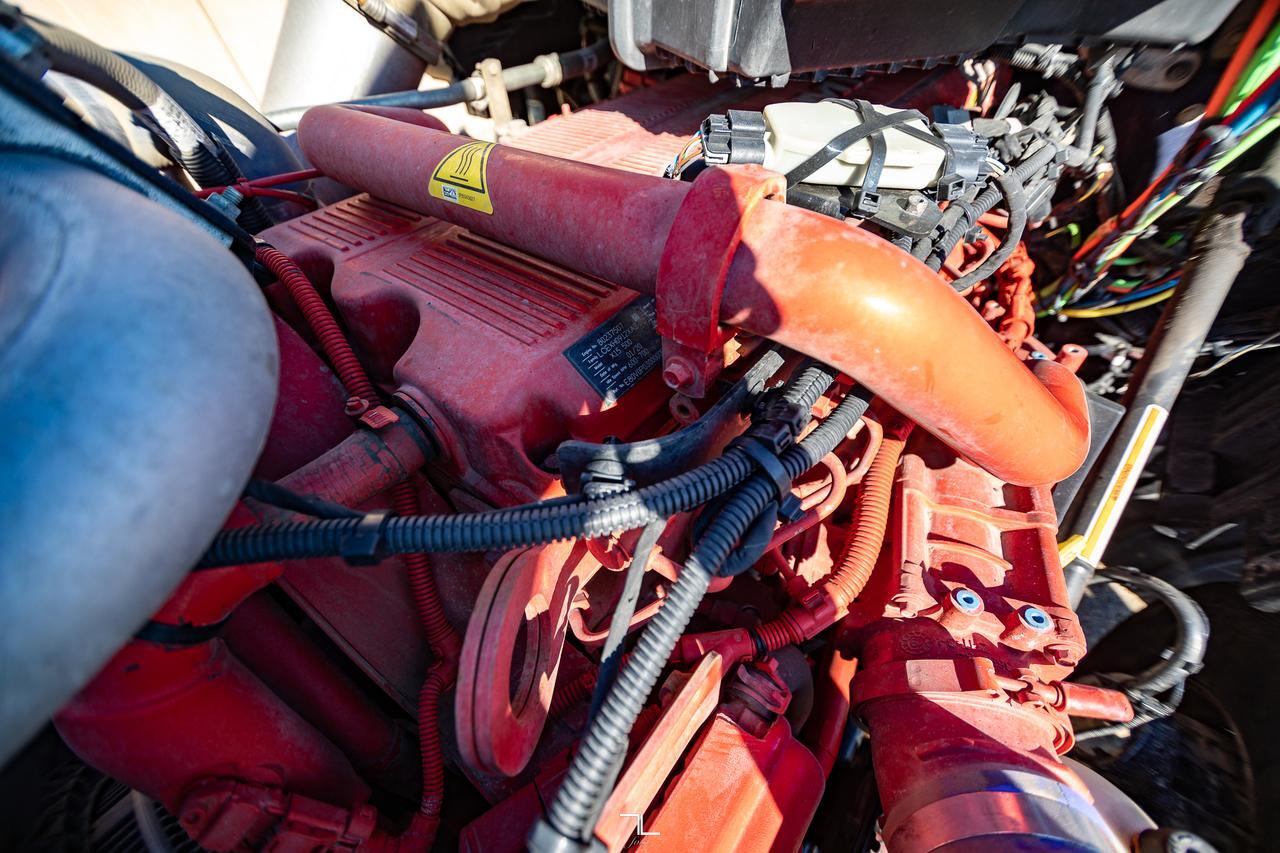 2021 Kenworth T-680 Tractor Sleeper Red Deer AB