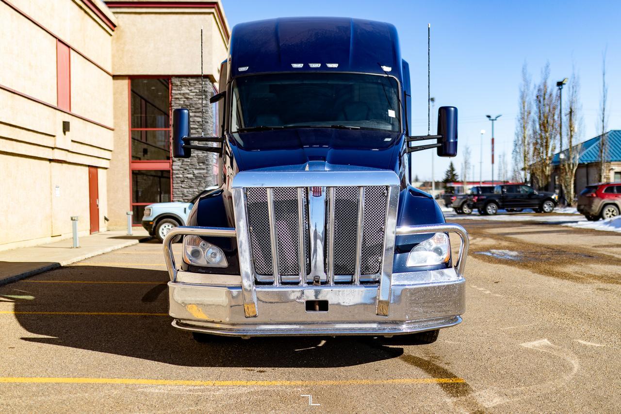 2021 Kenworth T-680 Tractor Sleeper Red Deer AB