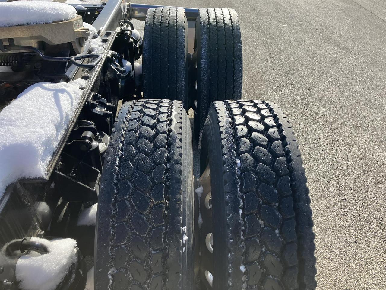 2021 Kenworth T680 - image 6