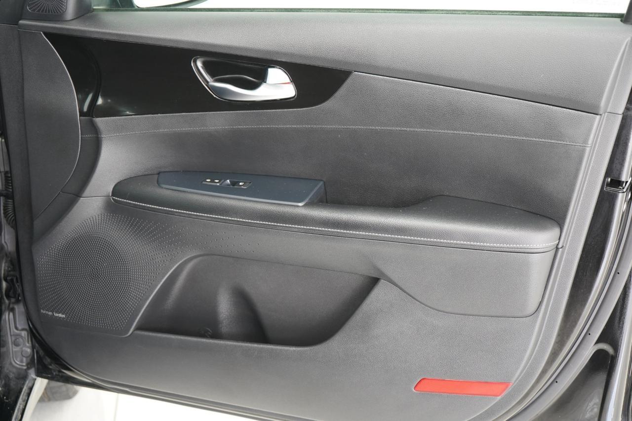2021 Kia Forte EX BLIND SPOT ASSIST FORWARD COLLISION ASSIST LANE KEEPING ASSIST SUNROOF HARMAN KARDON Carrollton TX