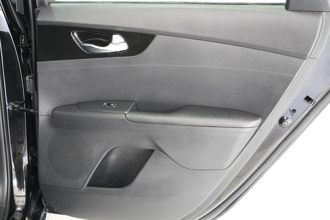 2021 Kia Forte EX BLIND SPOT ASSIST FORWARD COLLISION ASSIST LANE KEEPING ASSIST SUNROOF HARMAN KARDON Carrollton TX