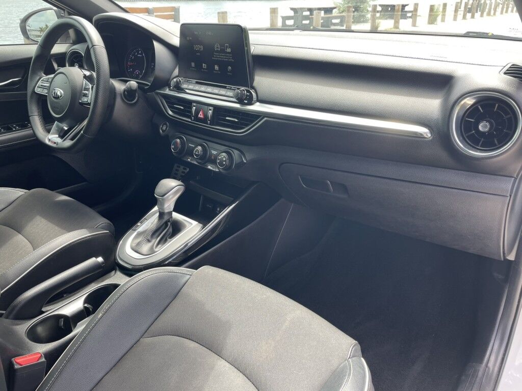 2021 Kia Forte GT-Line~ACCIDENT AVOIDANCE SYSTEMS~BLIND SPOT WARNING~BLUETOOTH~CRUISE CONTROL~LANE KEEPING ASSIST~PREMIUM SOUND SYSTEM~REMOTE ENGINE START Sarasota FL