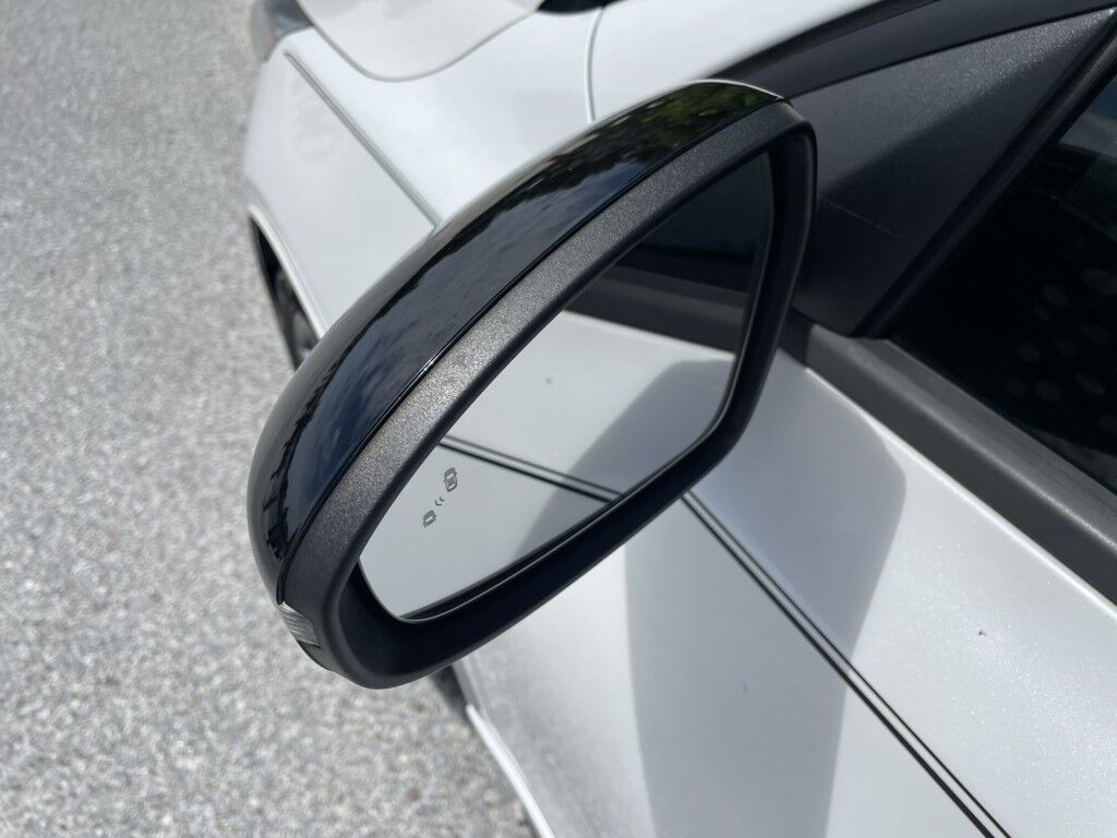 2021 Kia Forte GT-Line~BLIND SPOT WARNING~BLUETOOTH~CRUISE CONTROL~LANE KEEPING ASSIST~PREMIUM SOUND SYSTEM~REMOTE ENGINE START Sarasota FL