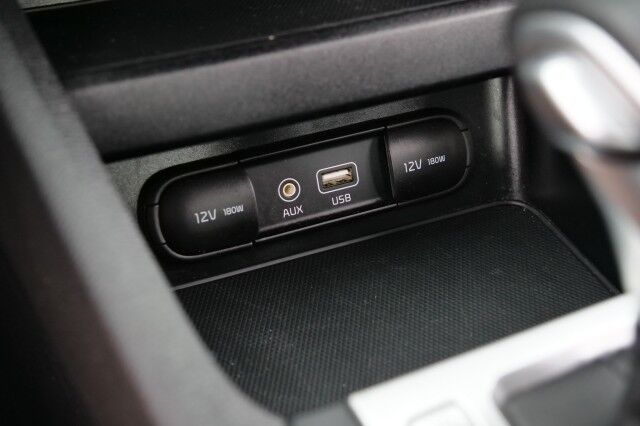 2021 Kia Forte LXS / Drive Wise Tech / CarPlay / Drive Modes! High Point NC