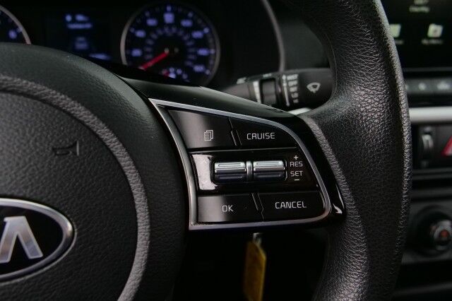 2021 Kia Forte LXS / Drive Wise Tech / CarPlay / Drive Modes! High Point NC