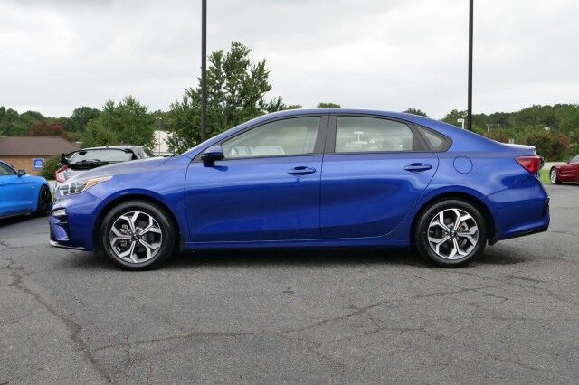 2021 Kia Forte LXS / Drive Wise Tech / CarPlay / Drive Modes! High Point NC
