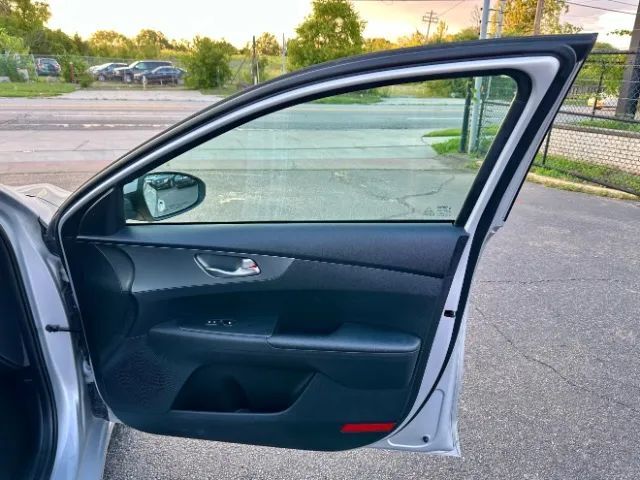 2021 Kia Forte LXS Sedan 4D Cincinnati OH