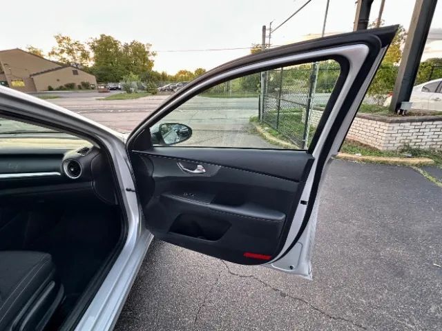 2021 Kia Forte LXS Sedan 4D Cincinnati OH