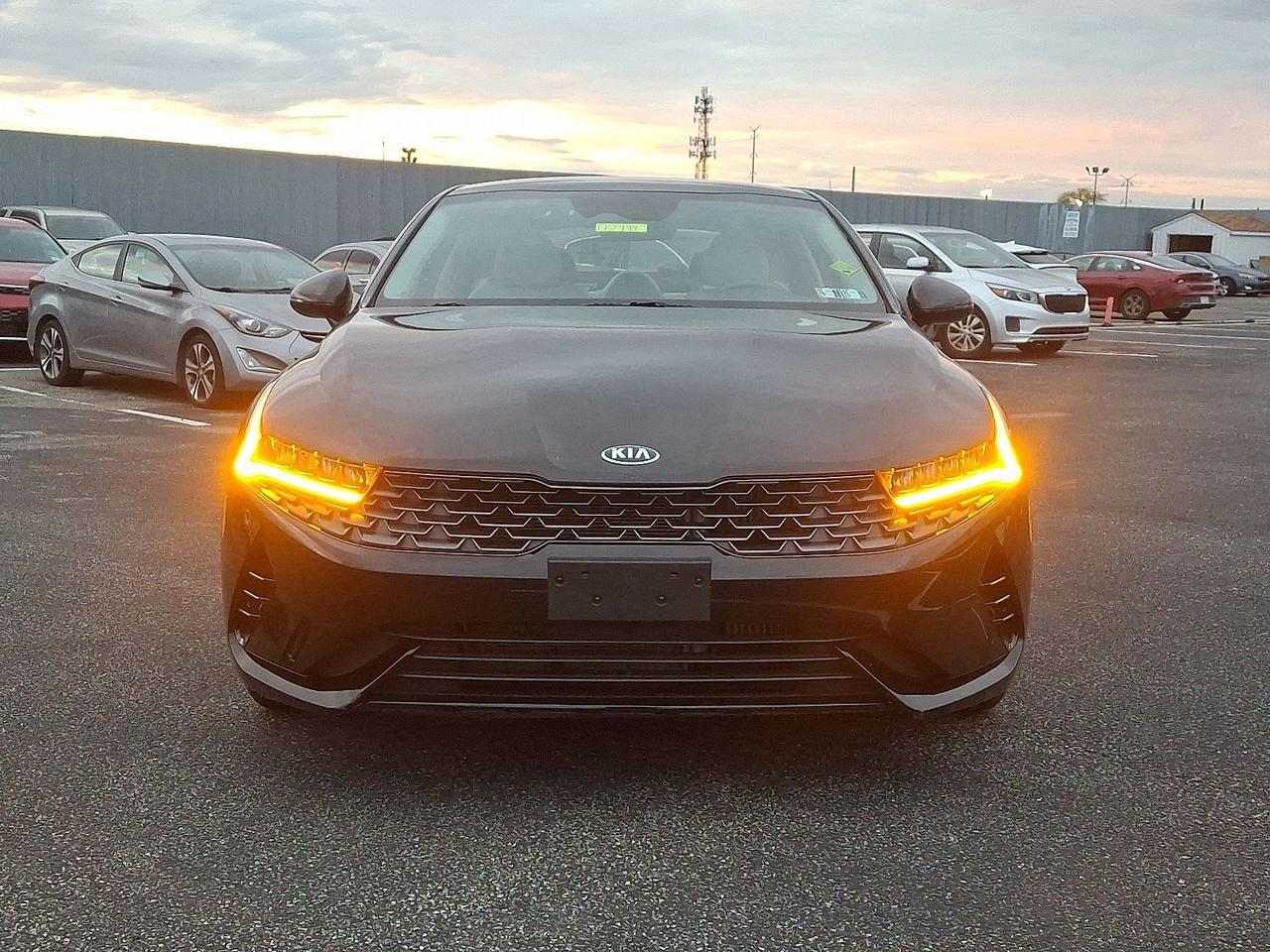 2021 Kia K5 EX photo 2