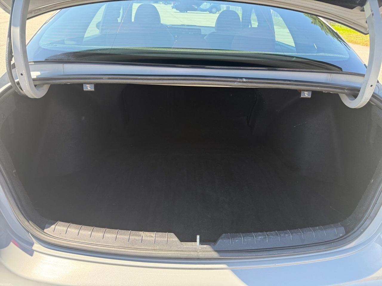 2021 Kia K5 GT-Line, BLUETOOTH, BACKUP CAMERA, POWER/HEATED MIRRORS, REMOTE START, REAR SPOILER, BLIND SPOT ALERT, LANE KEEP ASSIST, CLEAN CARFAX, THIS SPORTY K5 IS READY TO SPEED INTO YOUR DRIVEWAY! Norfolk VA