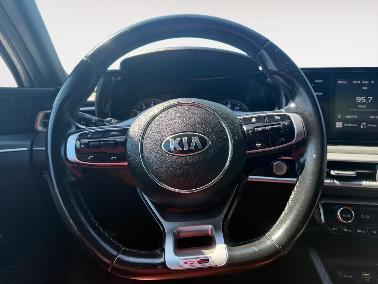 2021 Kia K5 GT-Line, BLUETOOTH, BACKUP CAMERA, POWER/HEATED MIRRORS, REMOTE START, REAR SPOILER, BLIND SPOT ALERT, LANE KEEP ASSIST, CLEAN CARFAX, THIS SPORTY K5 IS READY TO SPEED INTO YOUR DRIVEWAY! Norfolk VA