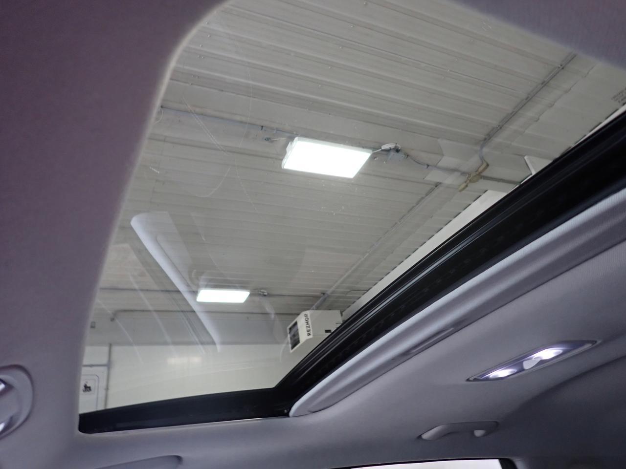 2021 Kia Niro EV SX TOURING LEATHER NAVI SUNROOF *ELECTRIC* Listowel ON