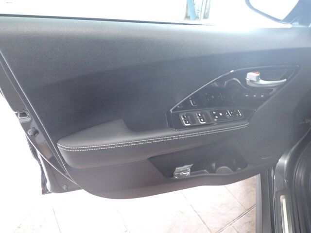 2021 Kia Niro EV SX TOURING LEATHER NAVI SUNROOF *ELECTRIC* Listowel ON