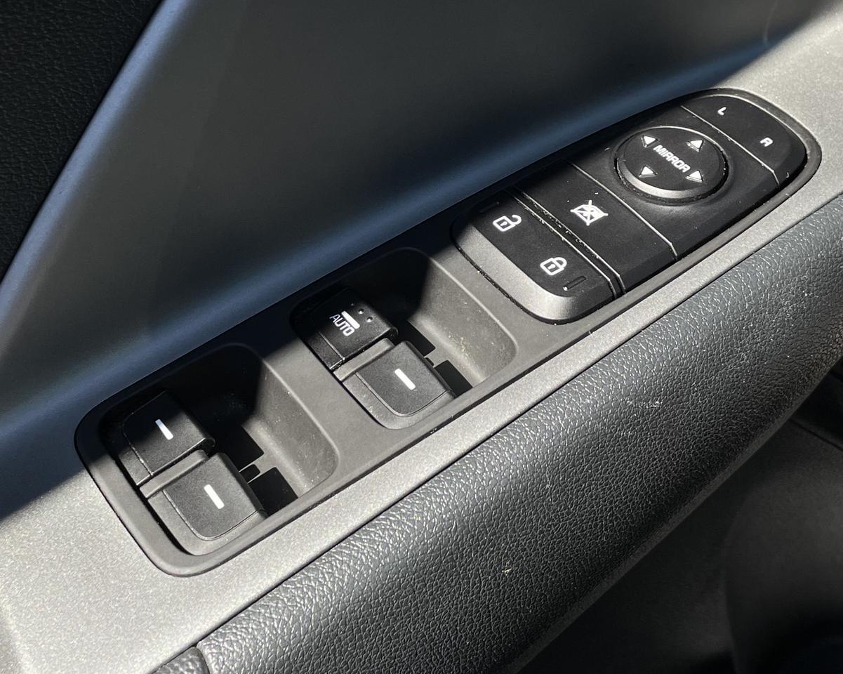 2021 Kia Niro LX Wagon 4D Port Orchard WA