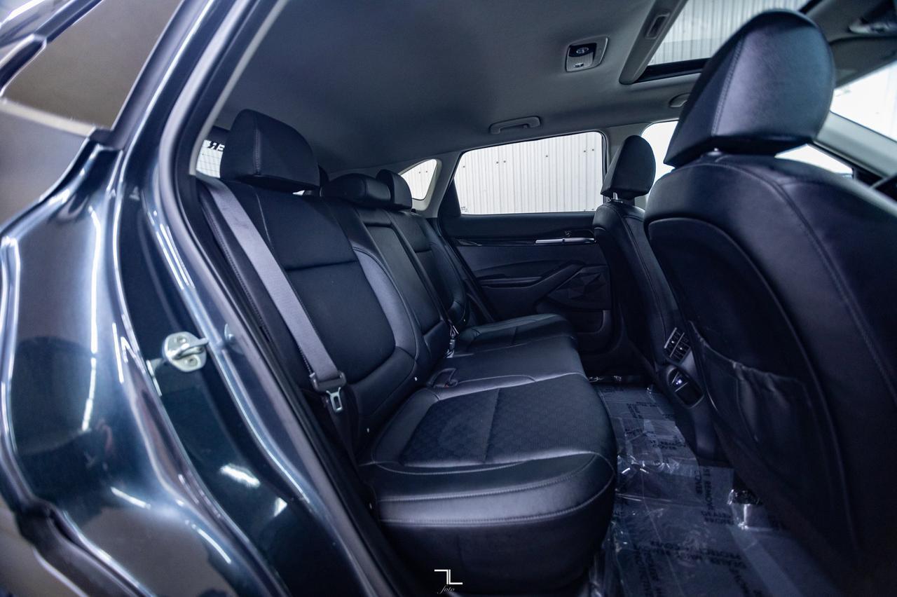 2021 Kia Seltos AWD EX Leather Roof BCam Red Deer AB