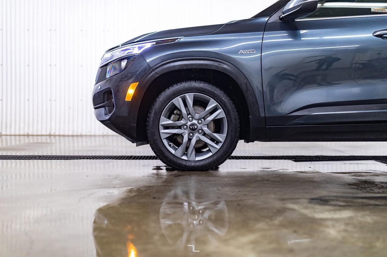 2021 Kia Seltos AWD EX Leather Roof BCam Red Deer AB