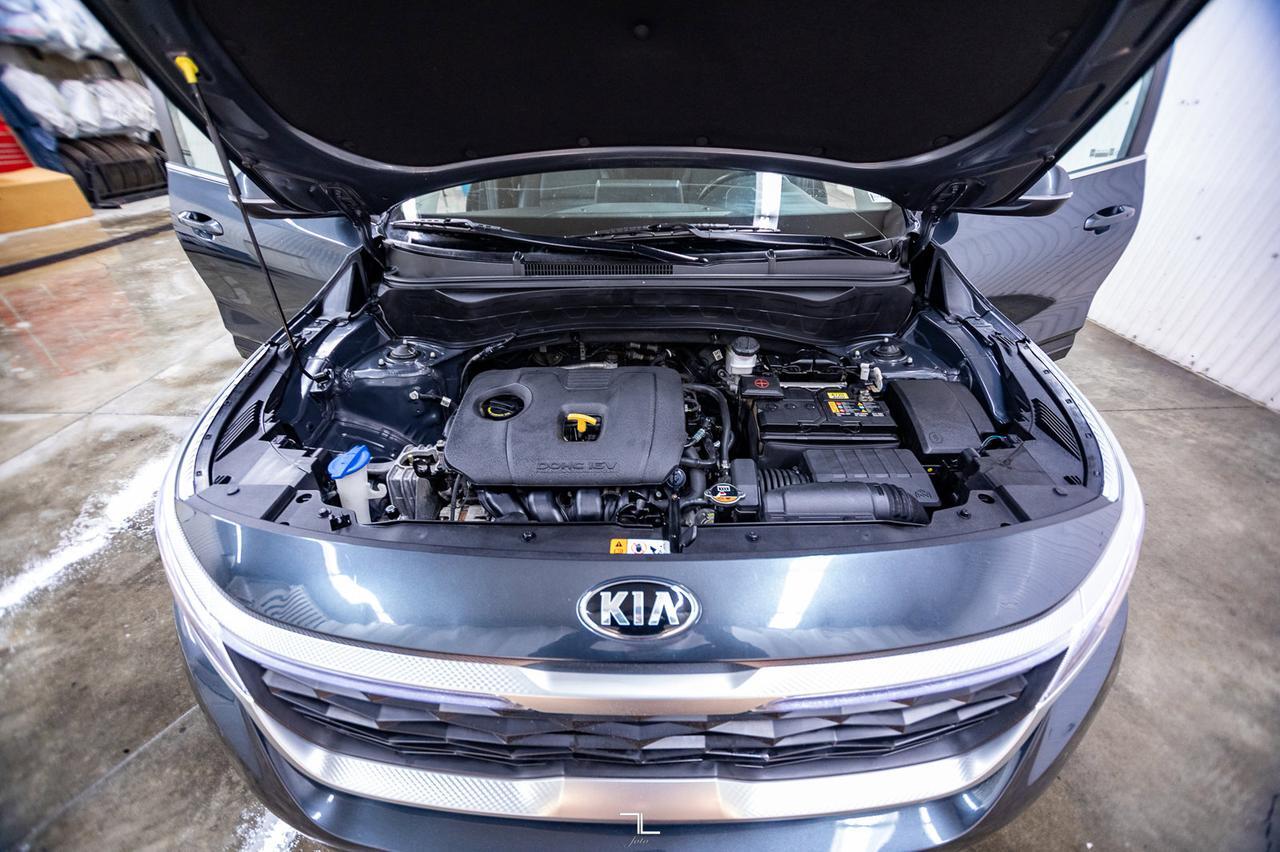 2021 Kia Seltos AWD EX Leather Roof BCam Red Deer AB