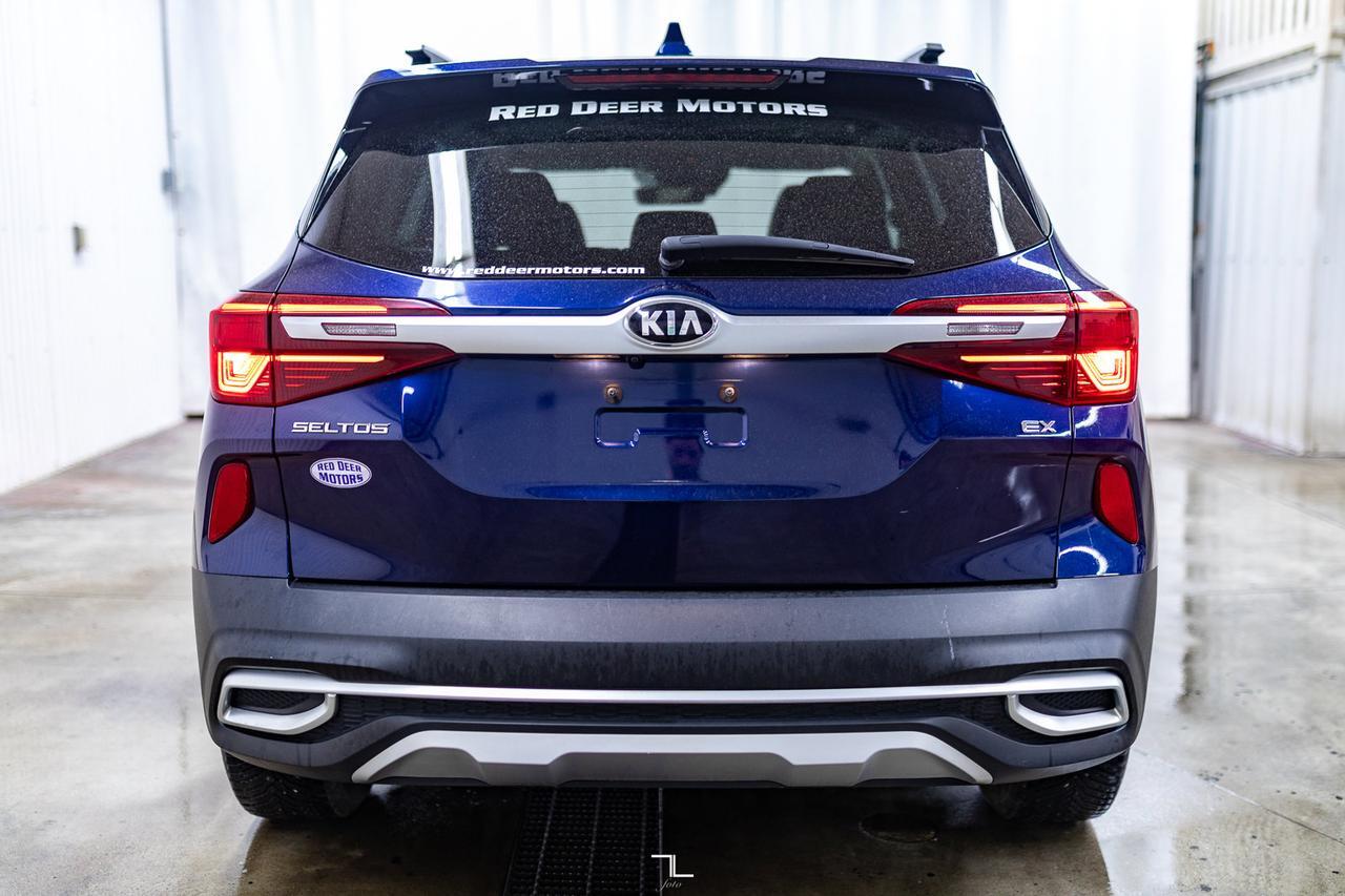 2021 Kia Seltos AWD EX Premium Leather Roof Nav BCam Red Deer AB