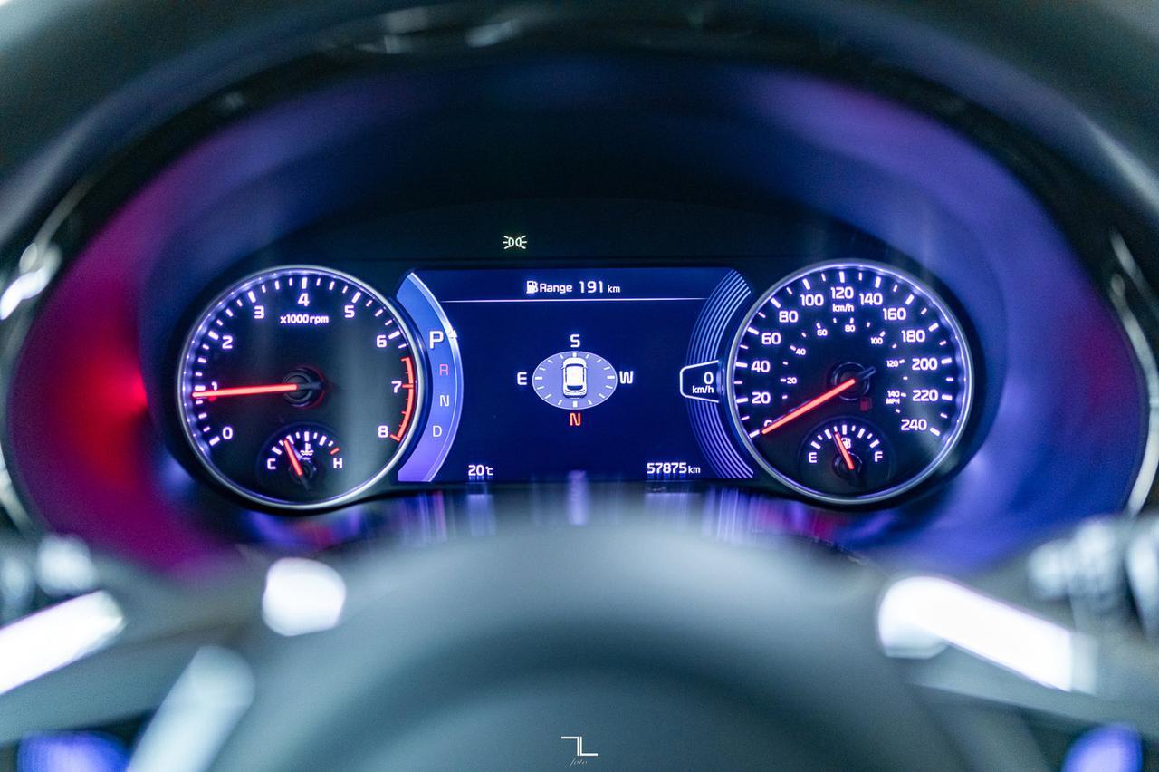 2021 Kia Seltos AWD EX Premium Leather Roof Nav BCam Red Deer AB