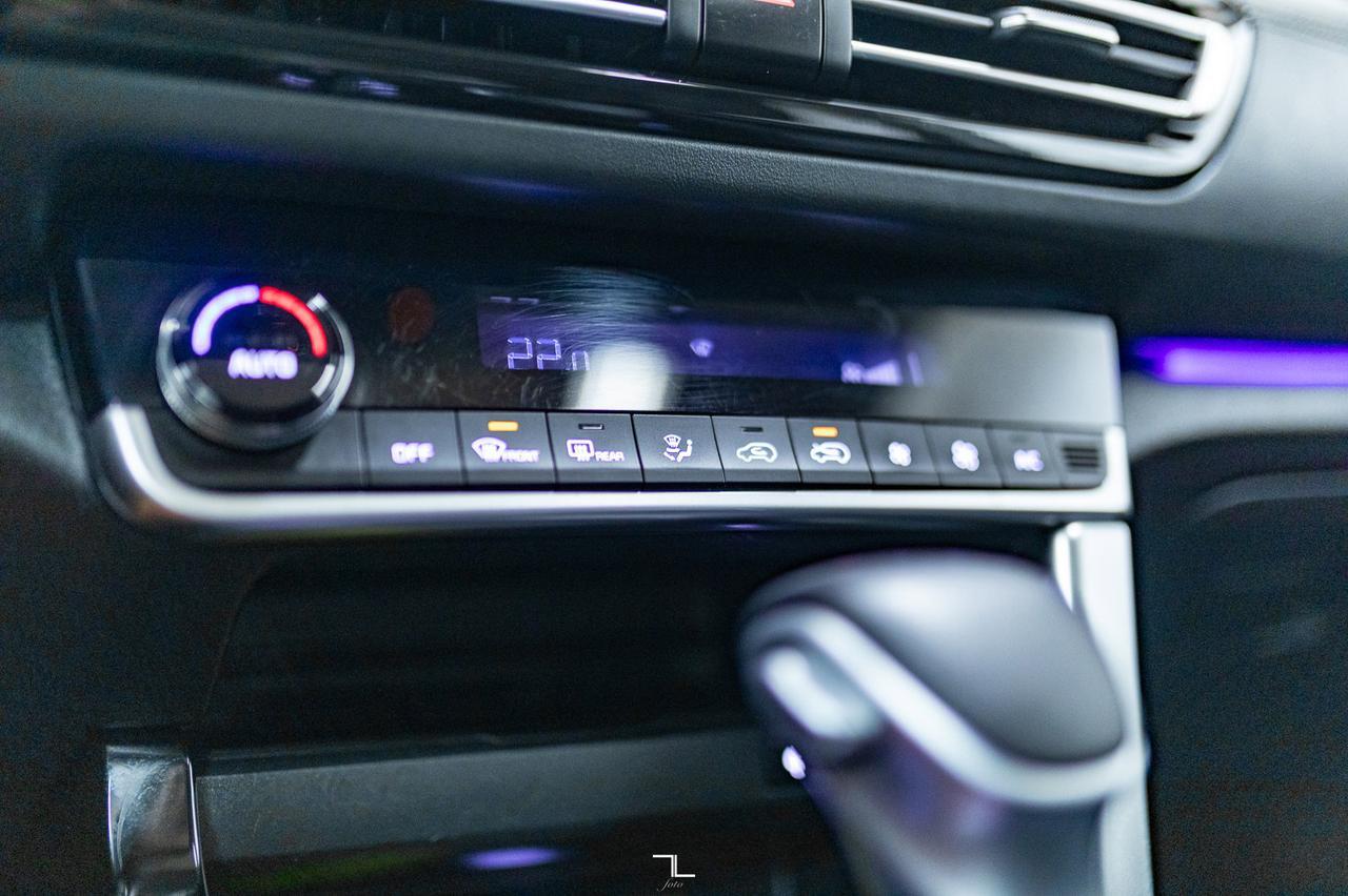 2021 Kia Seltos AWD EX Premium Leather Roof Nav BCam Red Deer AB