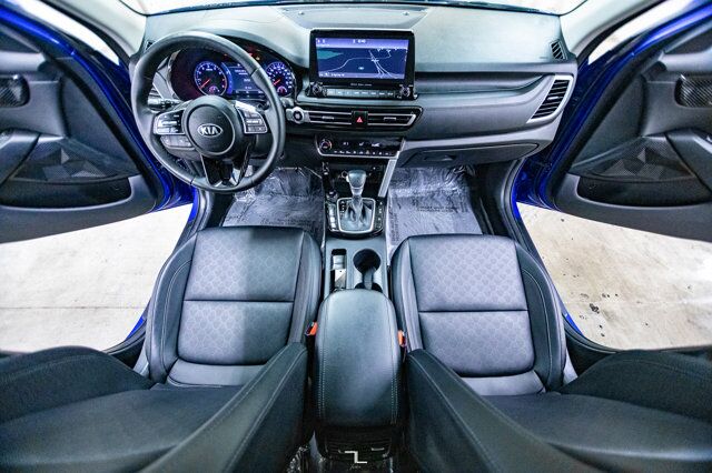 2021 Kia Seltos AWD EX Premium Leather Roof Nav Red Deer AB