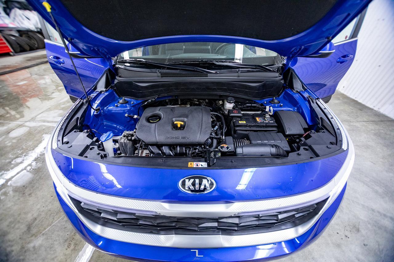 2021 Kia Seltos AWD EX Premium Leather Roof Nav Red Deer AB