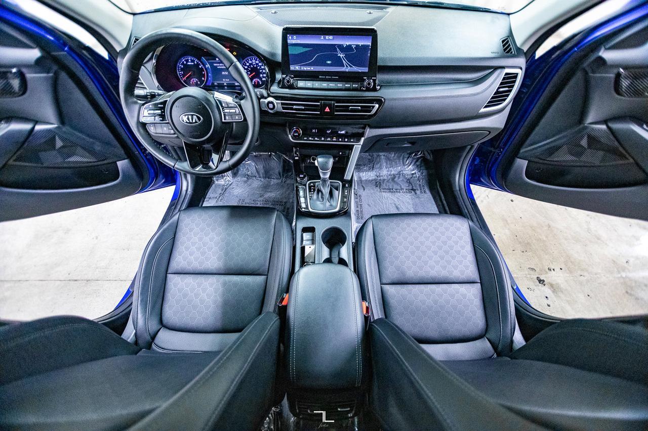 2021 Kia Seltos AWD EX Premium Leather Roof Nav Red Deer AB