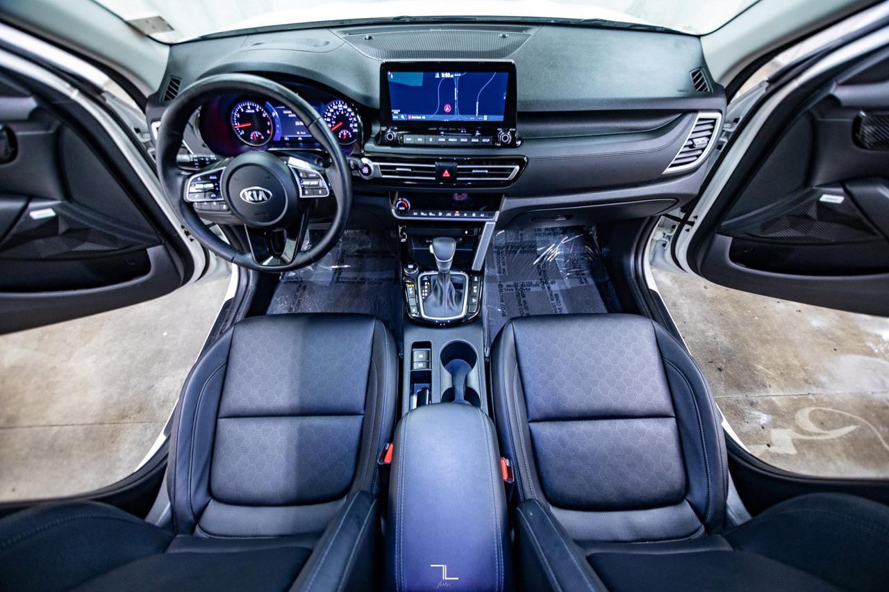 2021 Kia Seltos AWD SX Turbo Leather Roof Nav BCam Red Deer AB