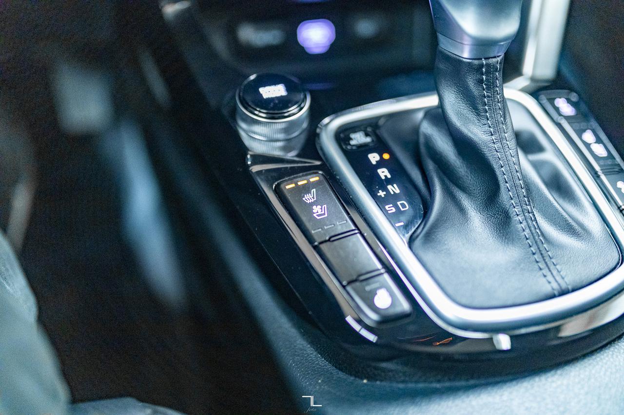 2021 Kia Seltos AWD SX Turbo Leather Roof Nav BCam Red Deer AB