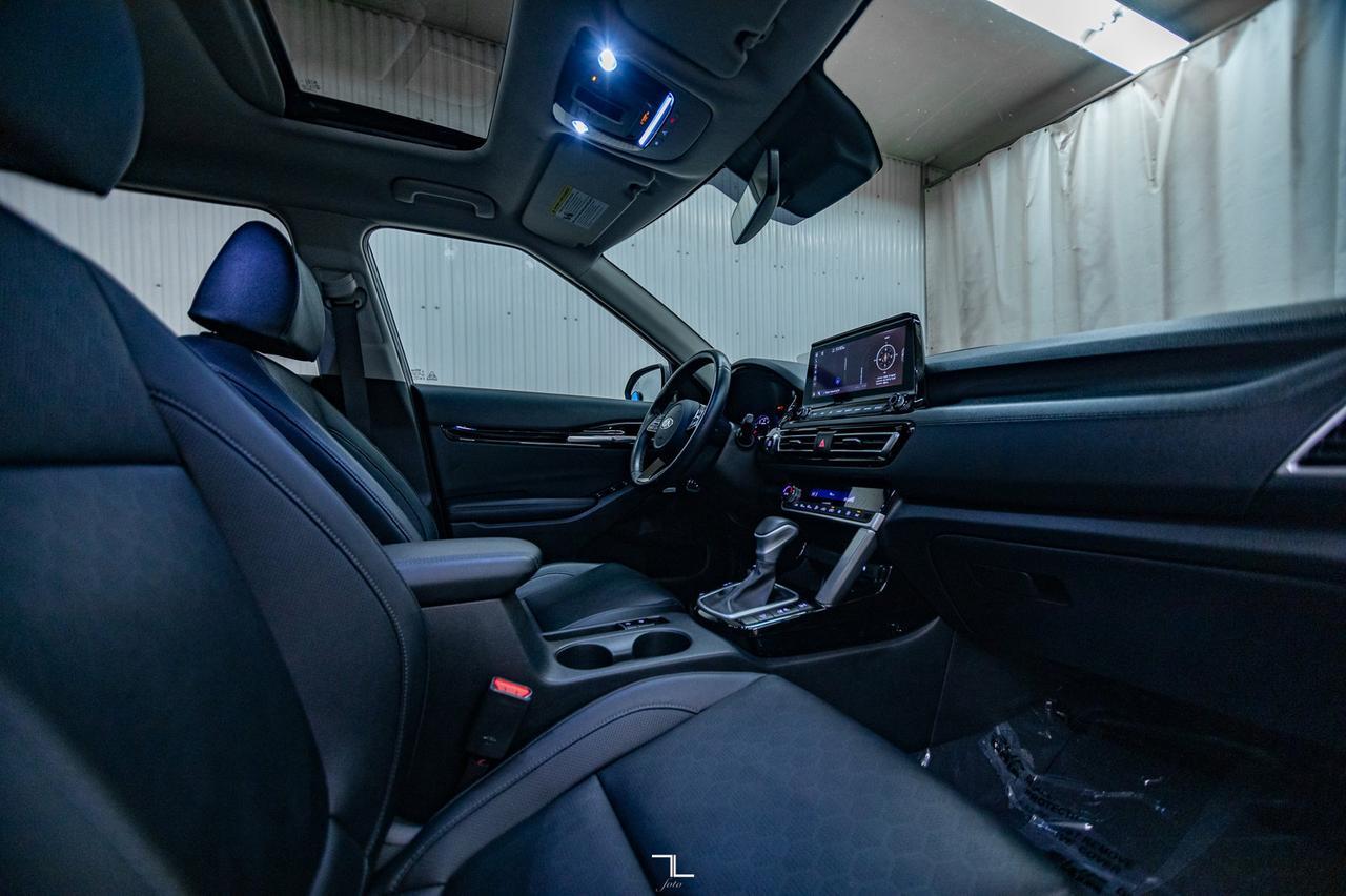 2021 Kia Seltos AWD SX Turbo Leather Roof Nav BCam Red Deer AB