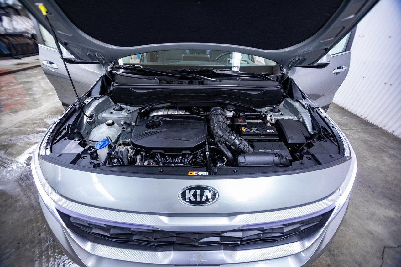 2021 Kia Seltos AWD SX Turbo Leather Roof Nav BCam Red Deer AB