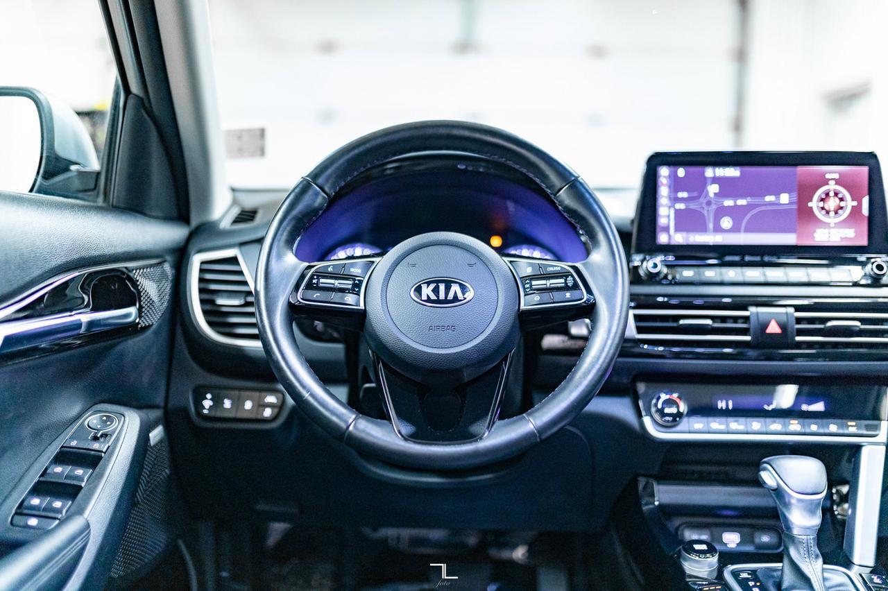 2021 Kia Seltos AWD SX Turbo Leather Roof Nav BCam Red Deer AB