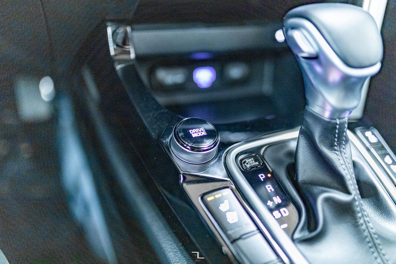 2021 Kia Seltos AWD SX Turbo Leather Roof Nav BCam Red Deer AB