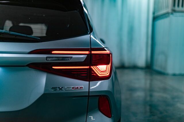 2021 Kia Seltos AWD SX Turbo Leather Roof Nav BCam Red Deer AB