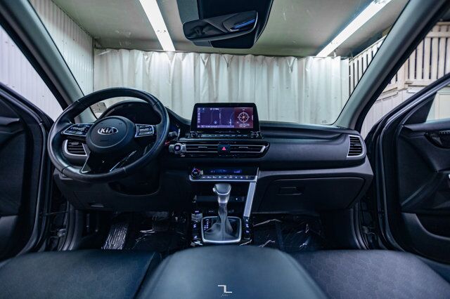 2021 Kia Seltos AWD SX Turbo Leather Roof Nav BCam Red Deer AB