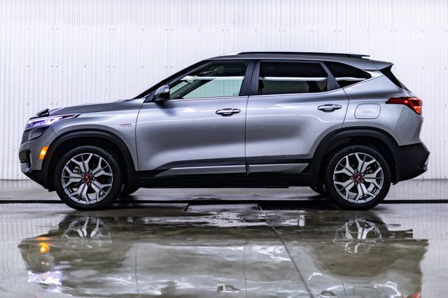 2021 Kia Seltos AWD SX Turbo Leather Roof Nav BCam Red Deer AB