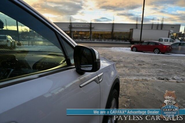 2021 Kia Sorento LX / AWD / Cloth Seats / Lane Departure & Collision Alert / Apple CarPlay & Android Auto / 3rd Row / Seats 7 / Back Up Camera / Cruise Control / USB Jacks / Alloy Wheels / Tow Pkg / 1-Owner Anchorage AK