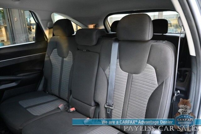 2021 Kia Sorento LX / AWD / Cloth Seats / Lane Departure & Collision Alert / Apple CarPlay & Android Auto / 3rd Row / Seats 7 / Back Up Camera / Cruise Control / USB Jacks / Alloy Wheels / Tow Pkg / 1-Owner Anchorage AK