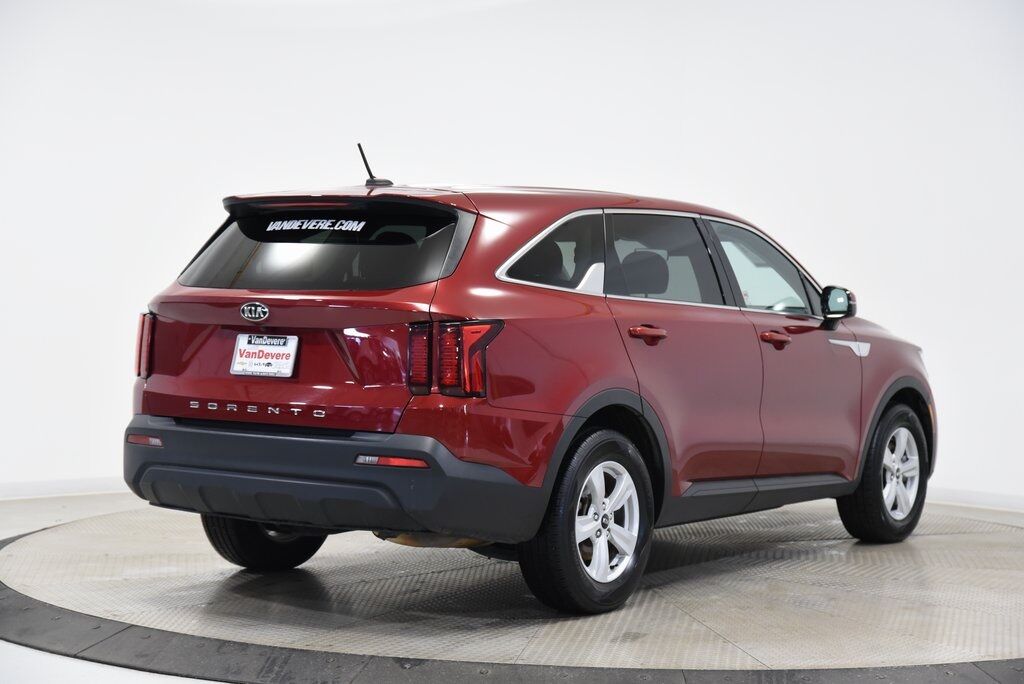 2021 Kia Sorento LX Akron