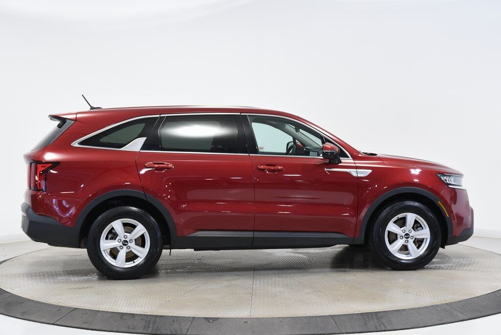2021 Kia Sorento LX Akron