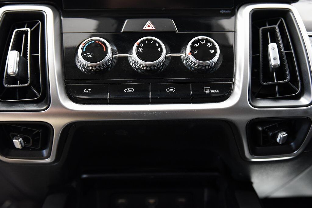 2021 Kia Sorento LX Akron