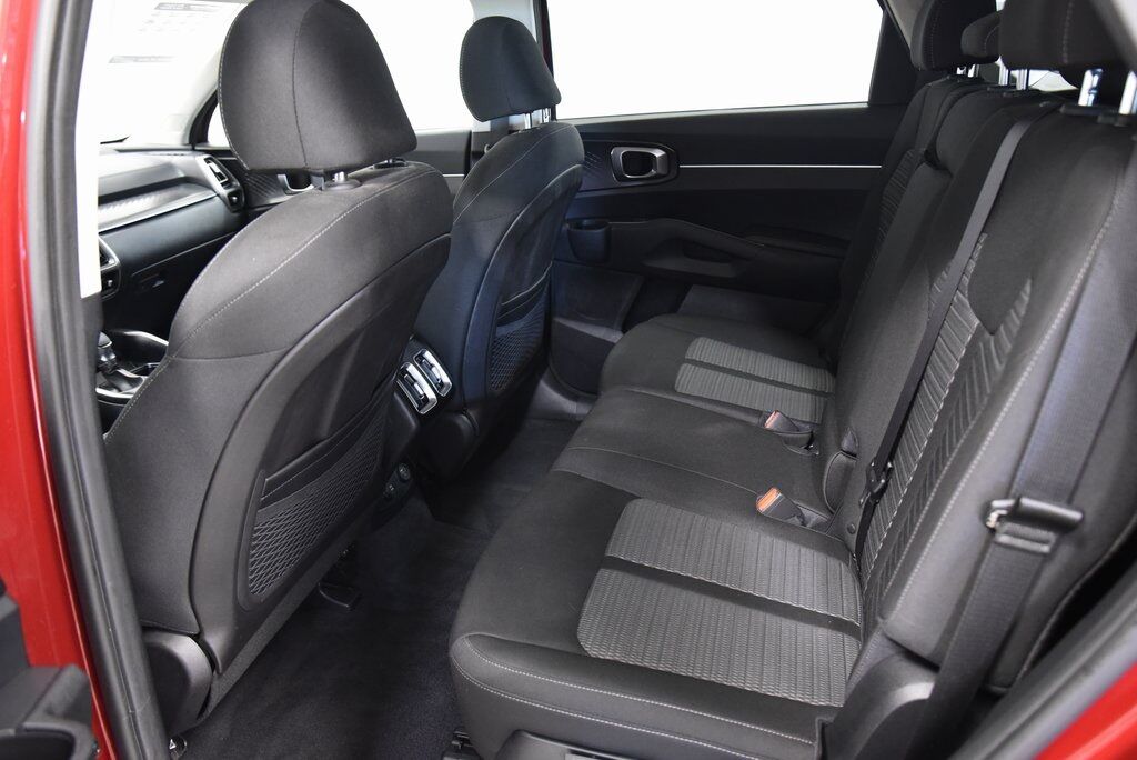 2021 Kia Sorento LX Akron