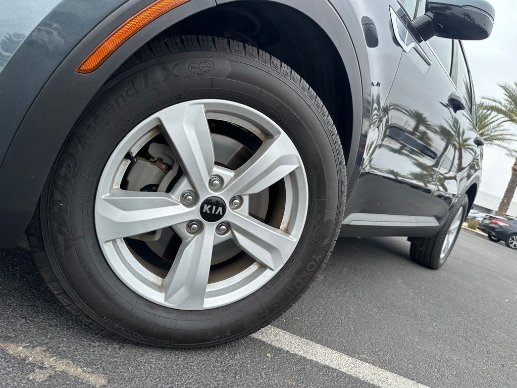 2021 Kia Sorento LX
