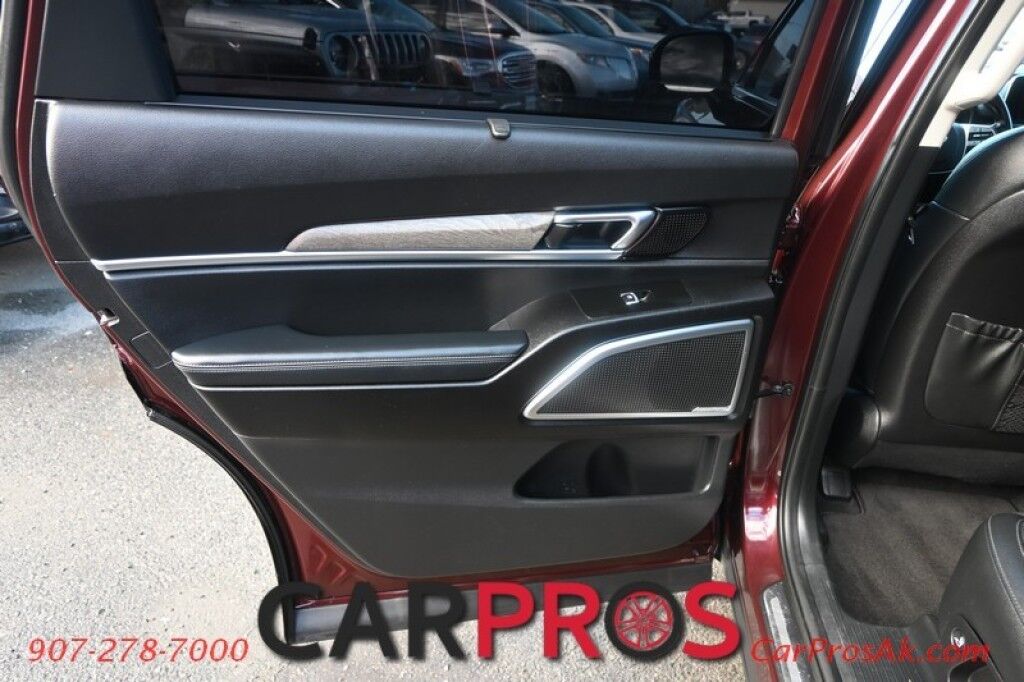 2021 Kia Telluride SX - 3.8L V6 - Prestige Pkg - Heated & Cooled Leather Seats - Remote Start - Harman Kardon Premium Sound - Navigation - 360 Backup Camera - Blind Spot Monitor - Dual Sunroof - 2nd Row Captains Chairs - Seats 7 - Tow Pkg - Low Miles Anchorage AK