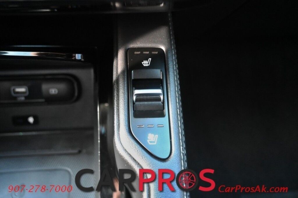 2021 Kia Telluride SX - 3.8L V6 - Prestige Pkg - Heated & Cooled Leather Seats - Remote Start - Harman Kardon Premium Sound - Navigation - 360 Backup Camera - Blind Spot Monitor - Dual Sunroof - 2nd Row Captains Chairs - Seats 7 - Tow Pkg - Low Miles Anchorage AK