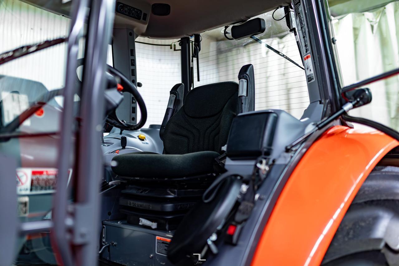 2021 Kubota M5-111 KVT MFWD Tractor Loader Bucket Diesel Red Deer AB