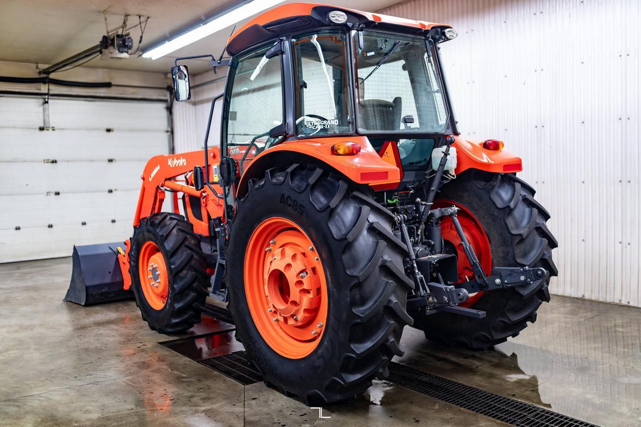 2021 Kubota M5-111 KVT MFWD Tractor Loader Bucket Diesel Red Deer AB